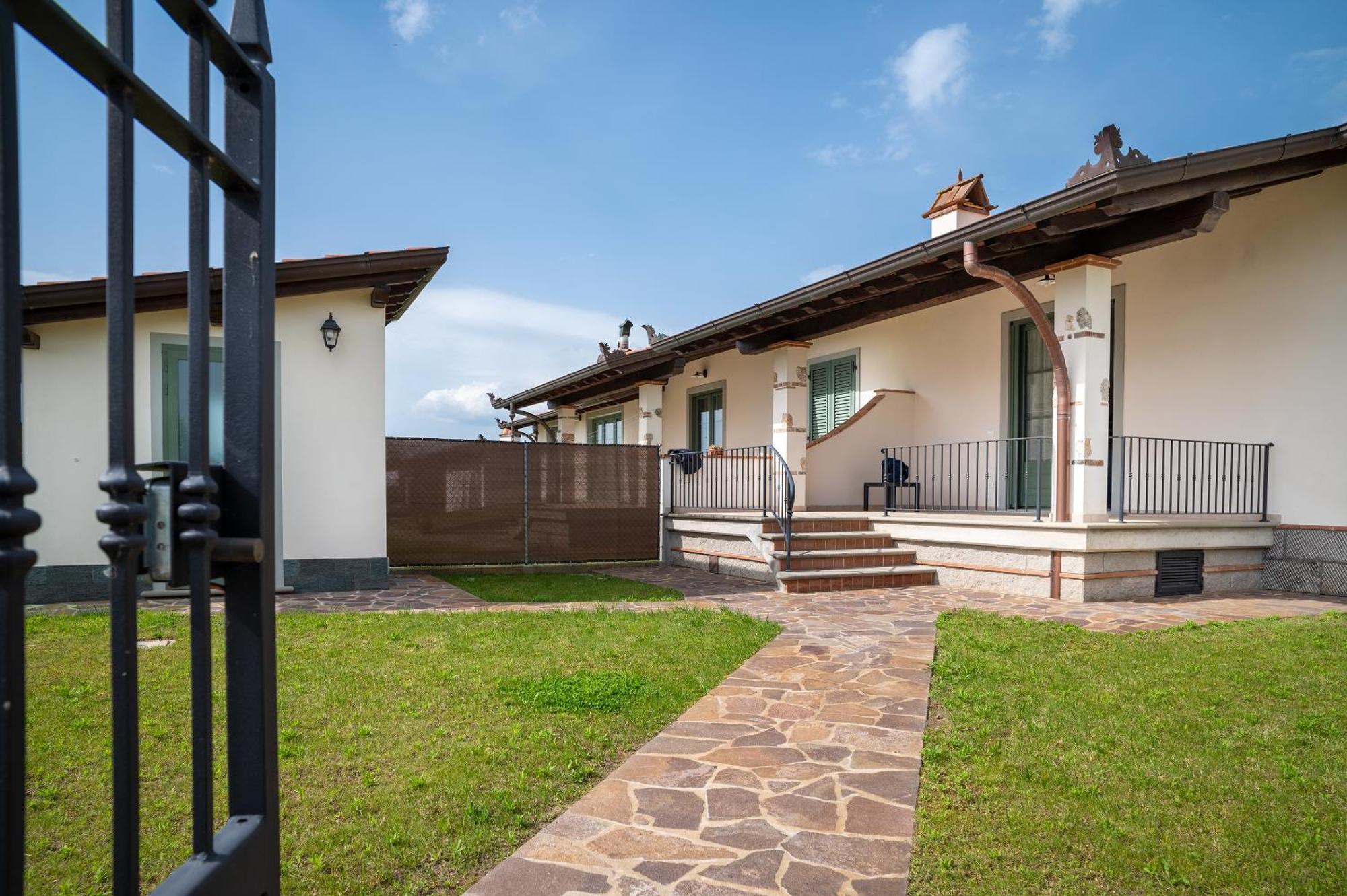 Casa Vacanze Dalla Ci Capezzano Pianore Экстерьер фото