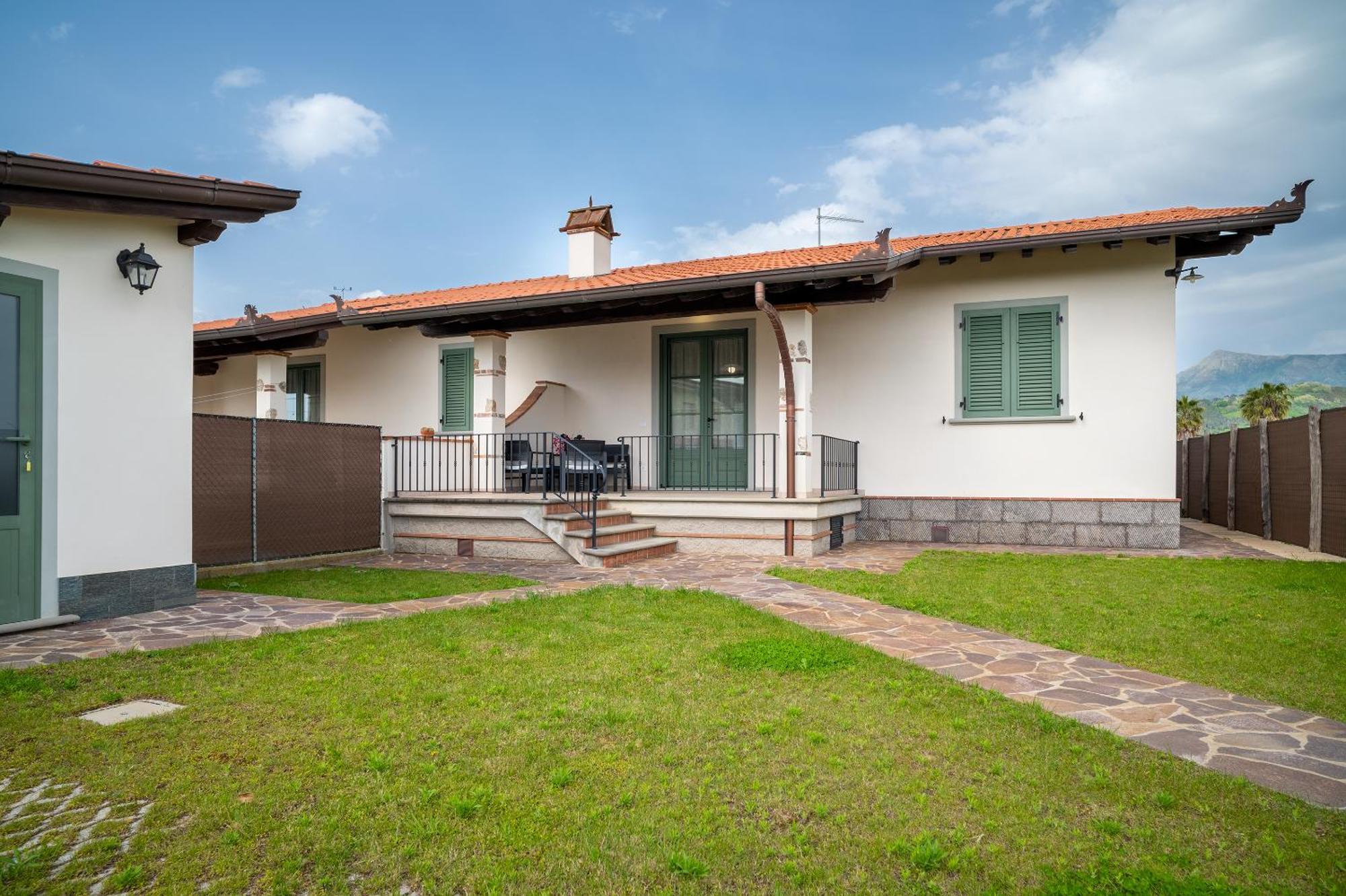 Casa Vacanze Dalla Ci Capezzano Pianore Экстерьер фото